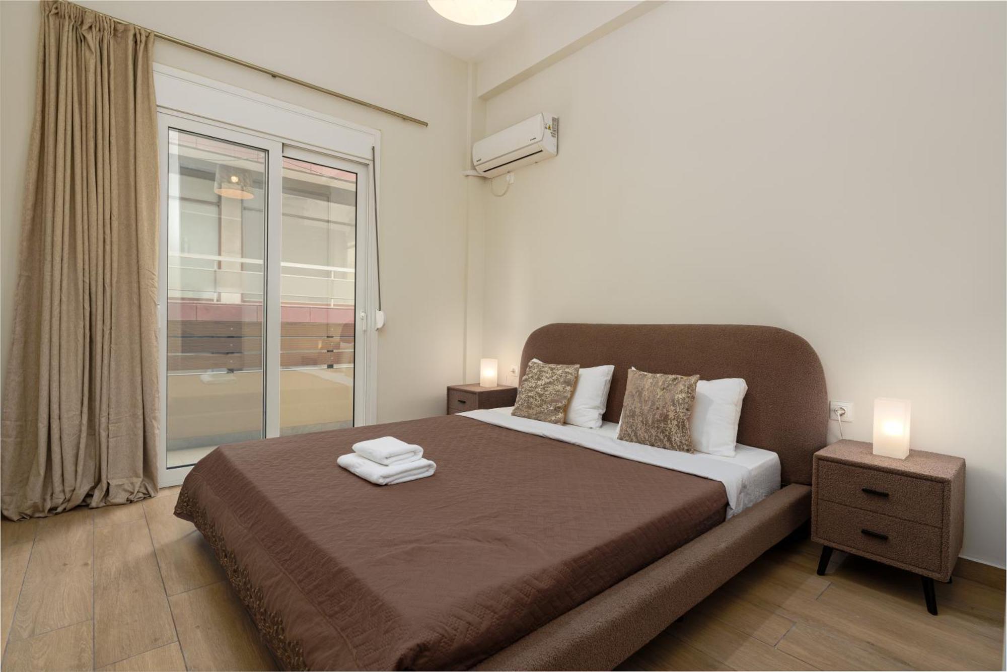 Cozy New Apartment Nearby Metro アテネ エクステリア 写真